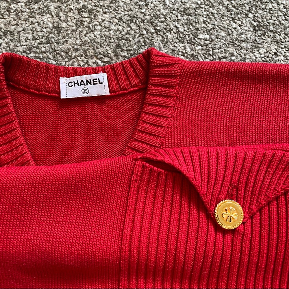 Vintage Chanel Shamrock Clover Button & Label